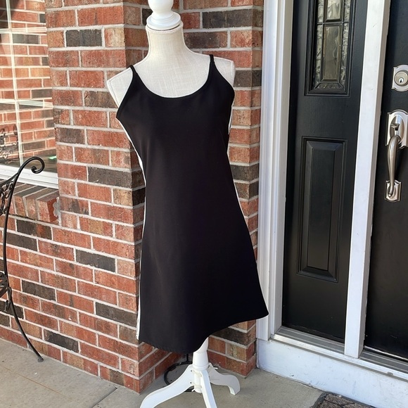 Zoey And Beth‎ Tennis Dress - Picture 2 of 7